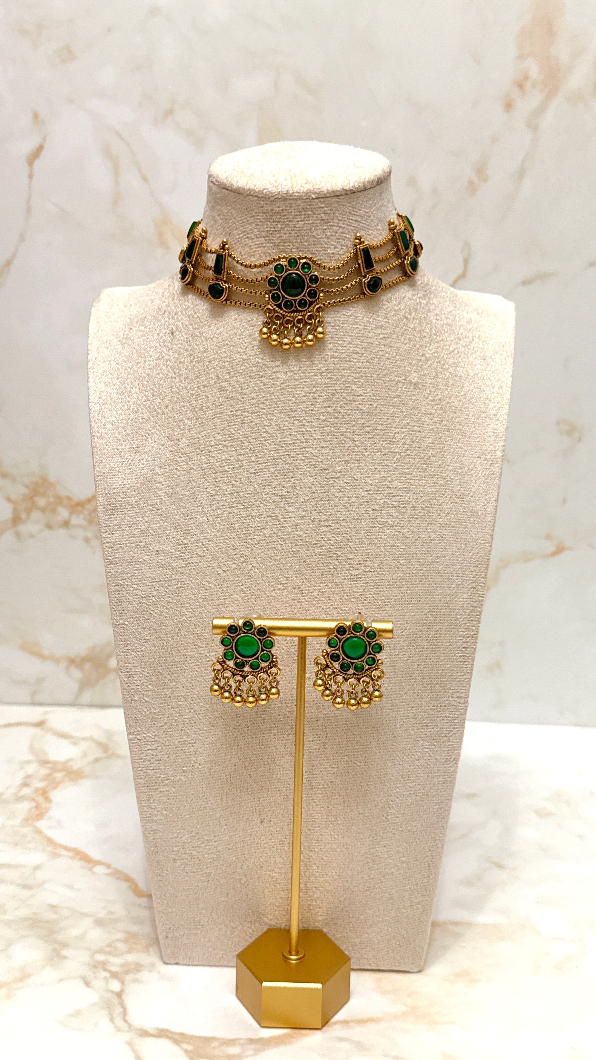 Traditional Choker